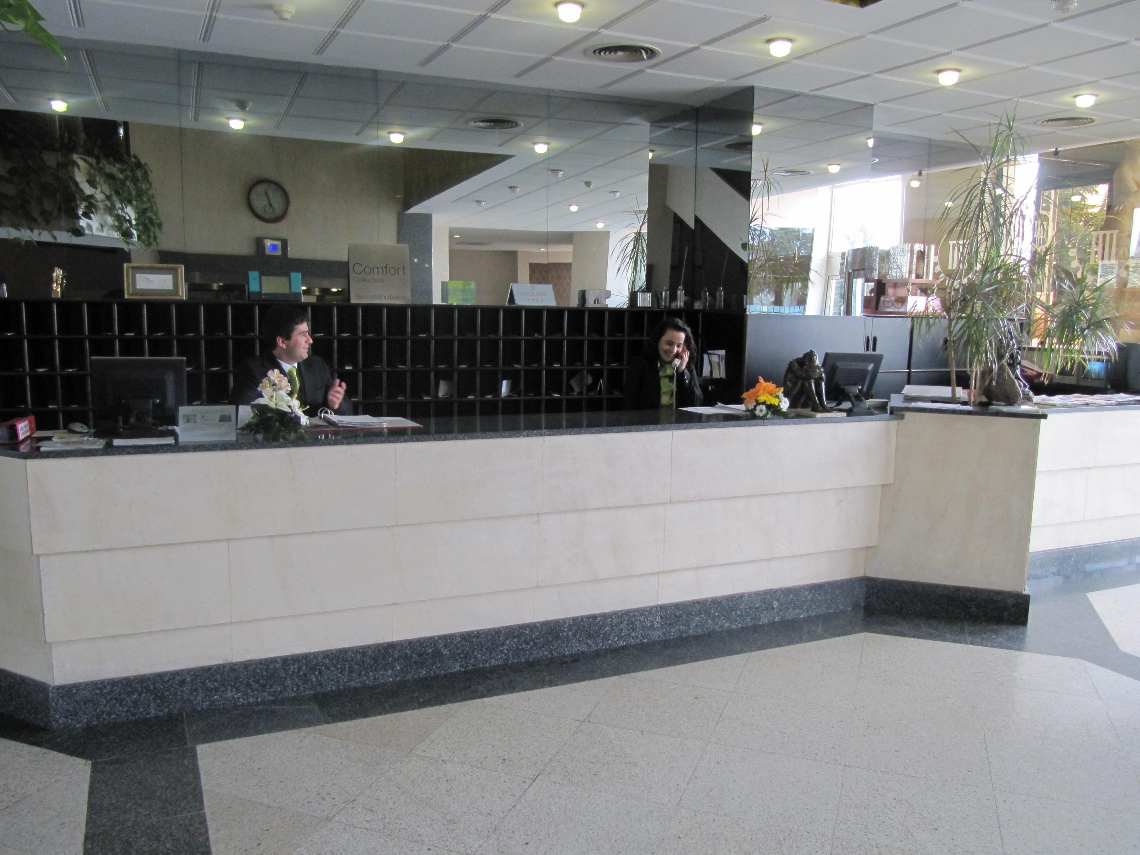 Hotel Sercotel Cuatro Postes Ávila Exterior foto